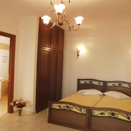 فندق Archontiko Dimitra 3*