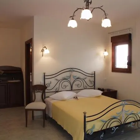 Archontiko Dimitra 3* فيرغينا